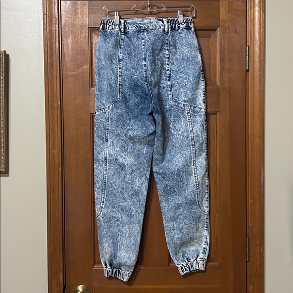 RETROFETE Myla Pant in Light Blue Acid
SIZE 28 - Picture 8 of 11